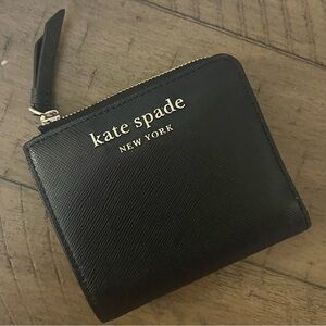 Kate spade CAMERON Small BLACK Saffiano LEATHER Bifold WALLET L zip